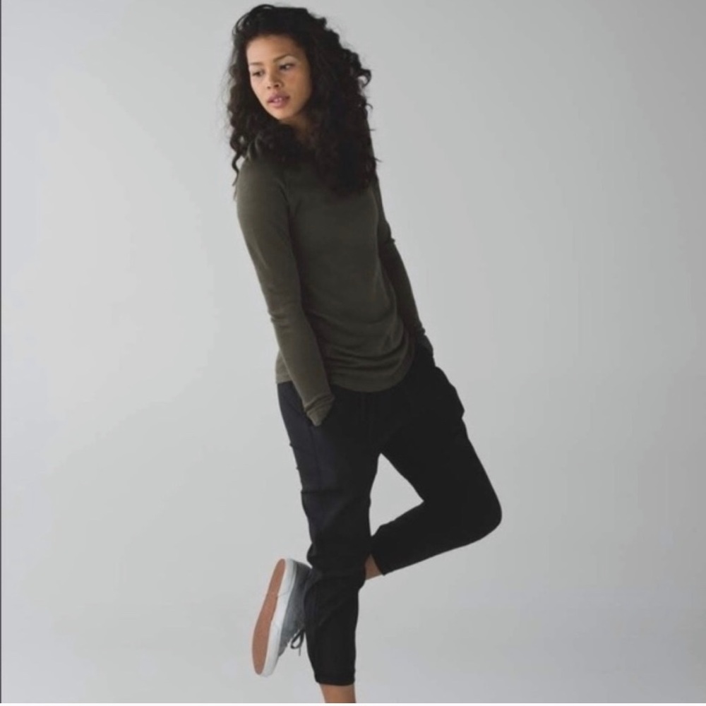 Lululemon Sunshine Coast Long Sleeve sz 4